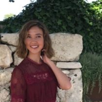 Profile picture of Chrissie Rose